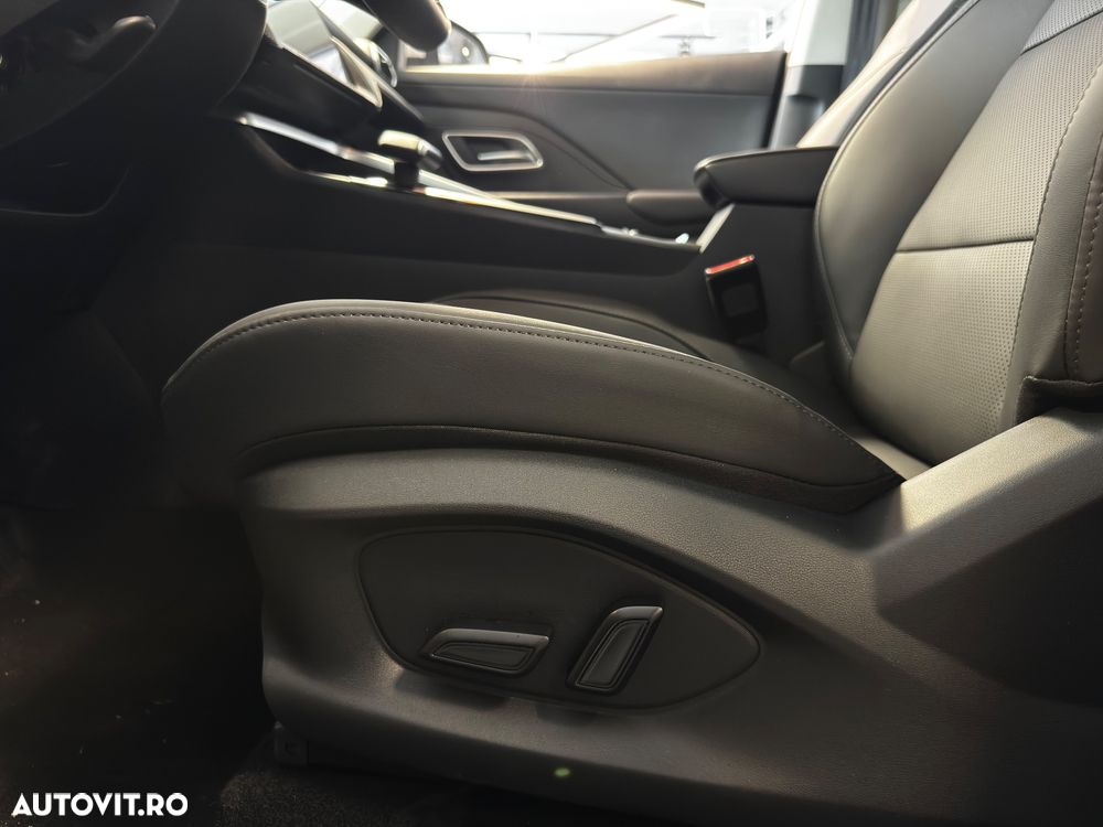 MG ZS HEV 1.5 GSI AT Exclusive - 16