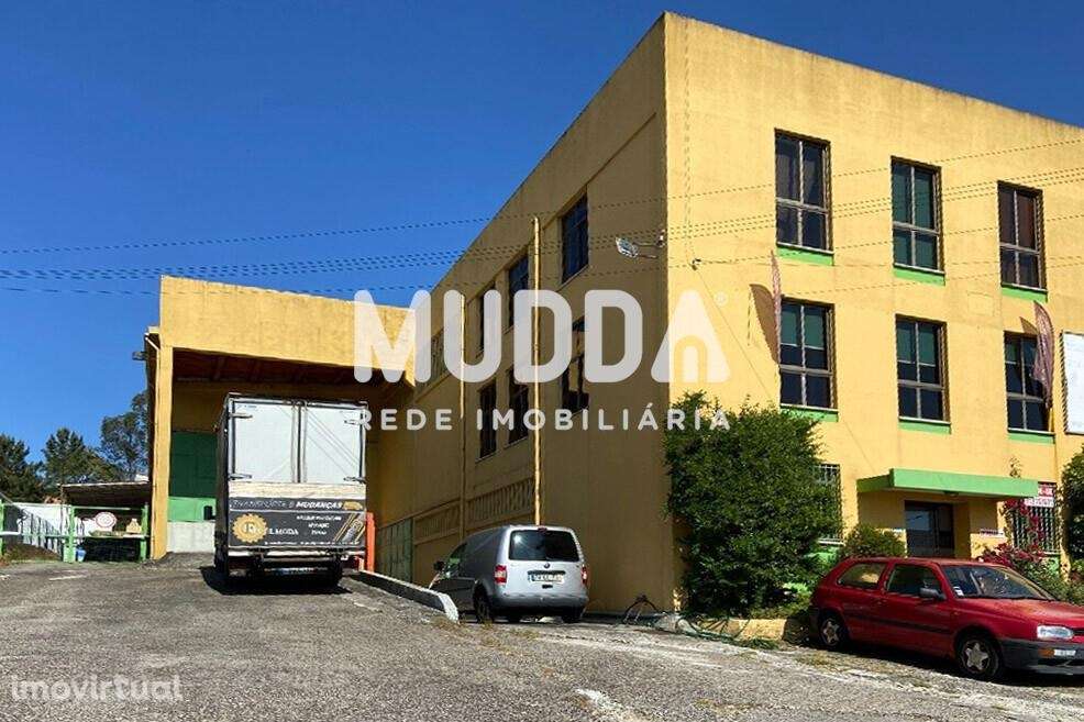 Espaçoso Pavilhão na Zona Industrial de São João da Madeira - Grande imagem: 3/21