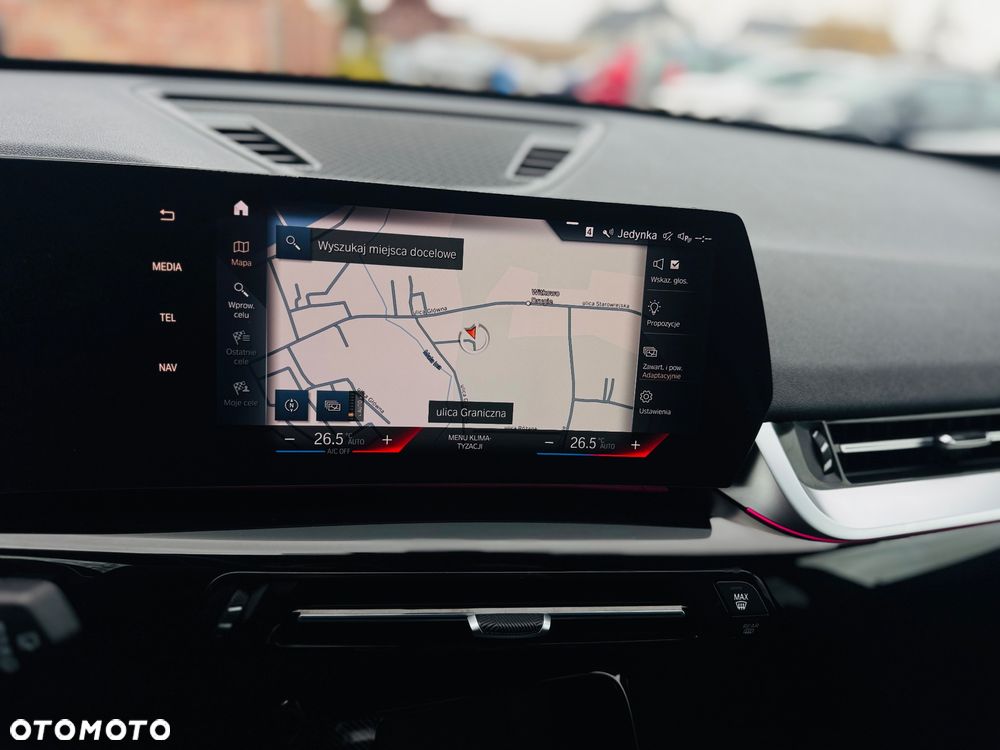 BMW X1 sDrive18d Sport Line - 16