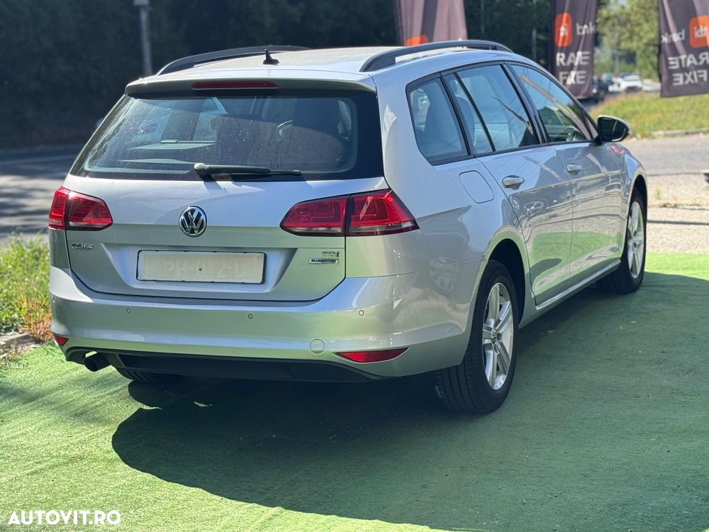 Volkswagen Golf - 11