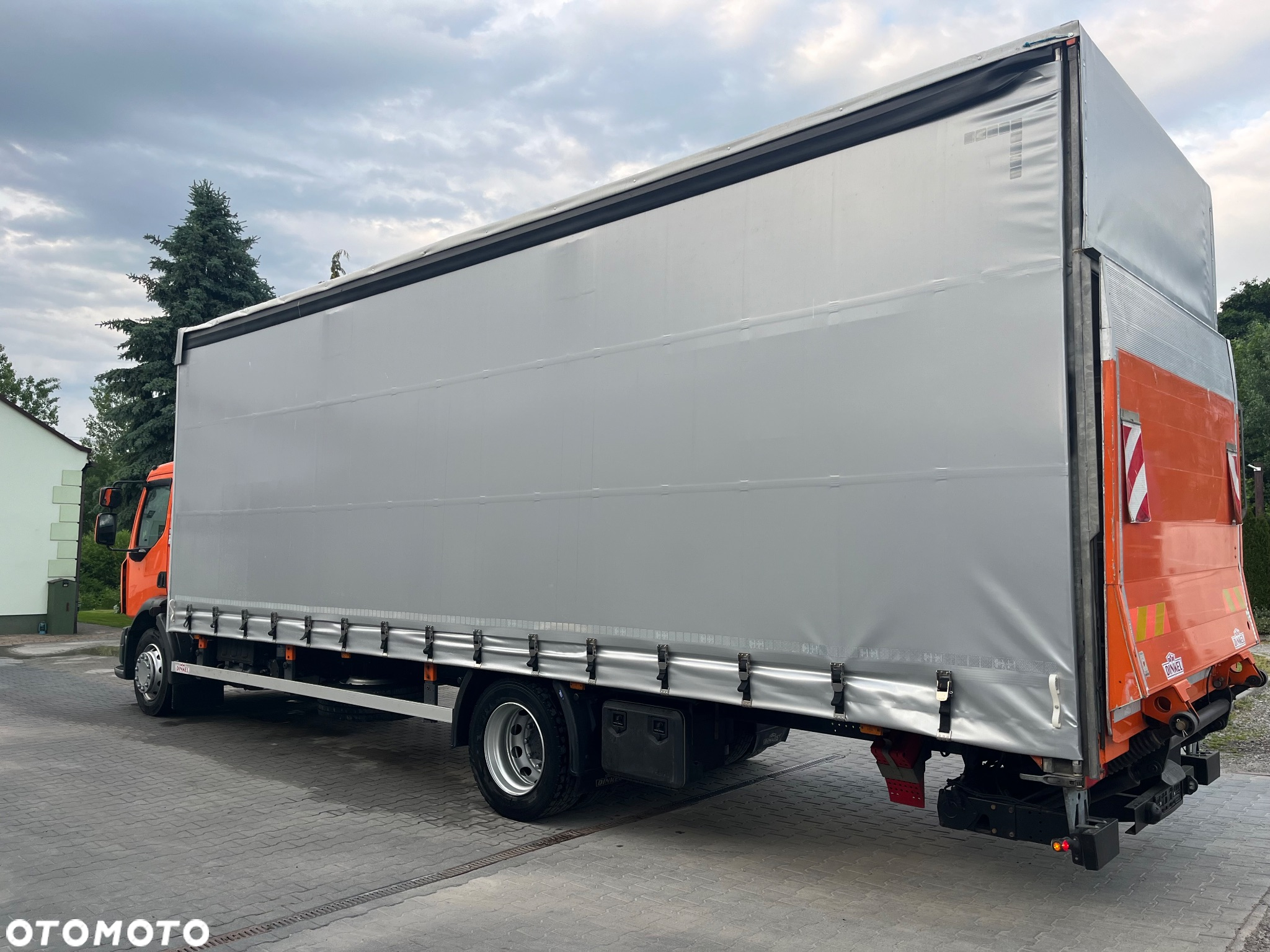 Renault D 18/ 280/Firanka/21 Europalet/Sypialka/Automat/9380 KG ładowności - 9