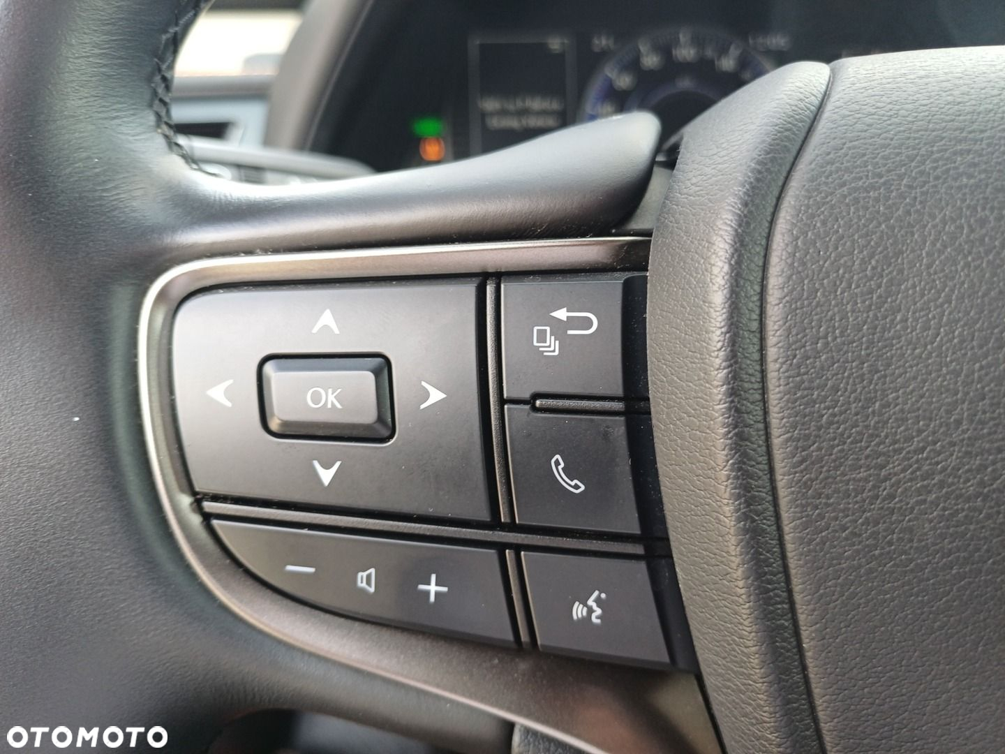 Lexus UX 250h GPF Business 2WD - 17