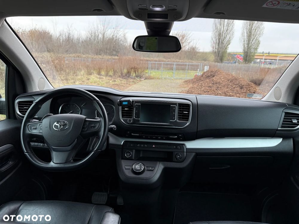 Toyota Proace Verso - 16