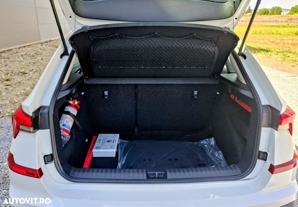 Skoda Kamiq 1.0 TSI Essence - 25