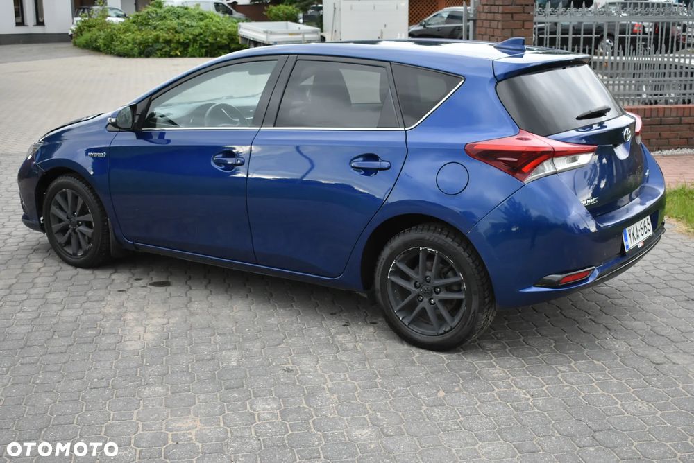 Toyota Auris - 1