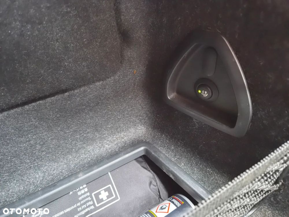 BMW Seria 3 330i xDrive - 15