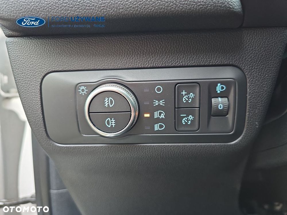Ford Kuga - 21