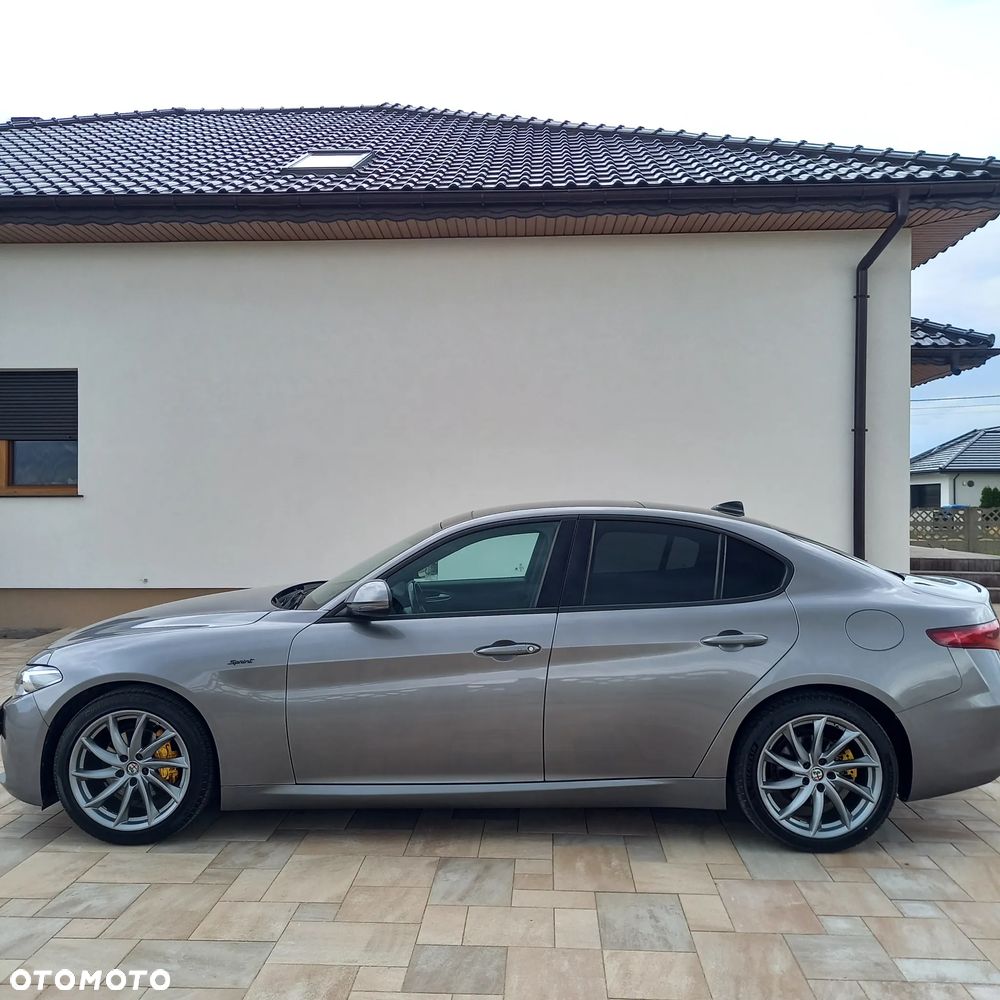 Alfa Romeo Giulia 2.2 D Turbo Sprint - 9