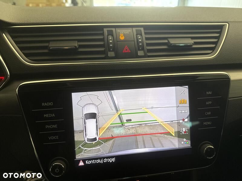 Skoda Superb 2.0 TDI SCR Style DSG - 15