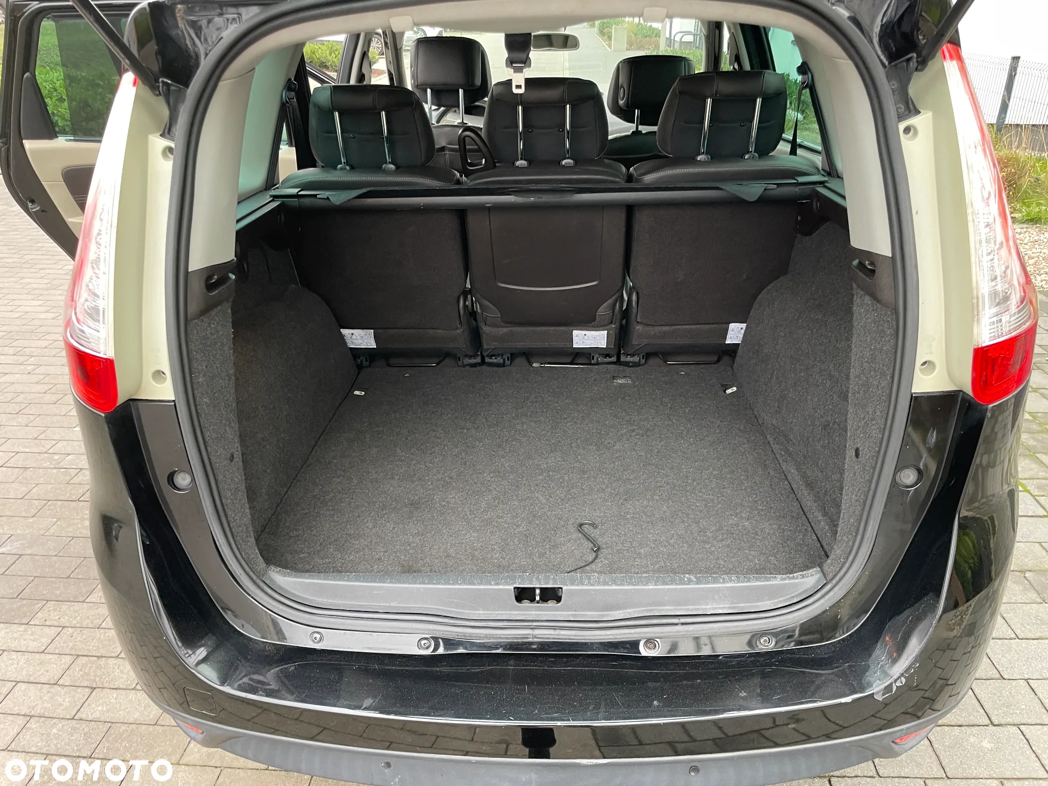 Renault Grand Scenic Gr 1.9 dCi Bose Edition - 19