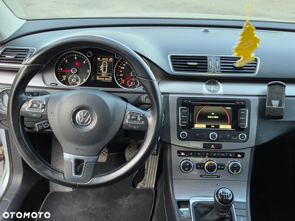 Volkswagen Passat Variant 2.0 TDI BlueMotion Technology Comfortline - 5