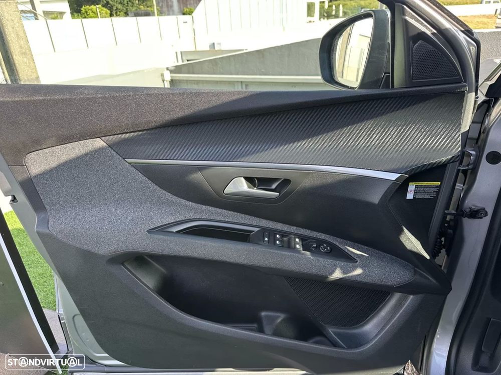 Peugeot 5008 1.2 PureTech Allure - 40