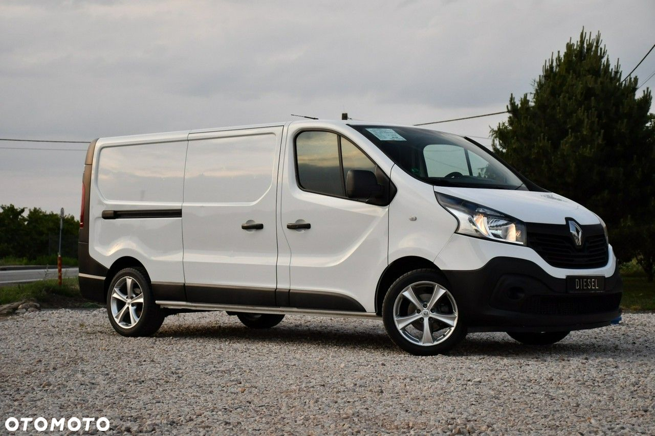 Renault Trafic - 12