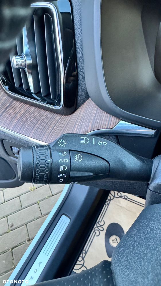 Volvo XC 60 D5 AWD Inscription - 35