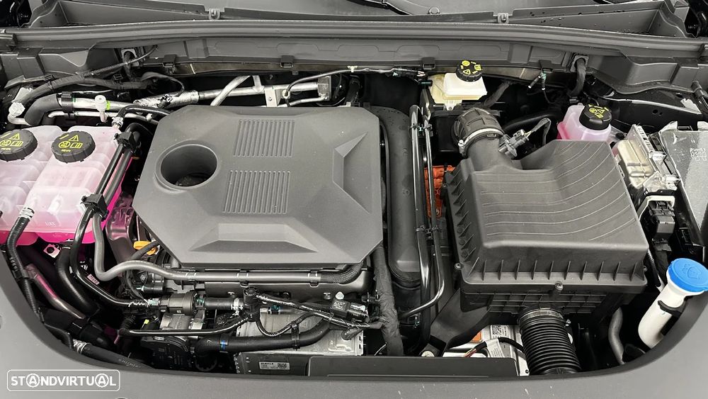 MG HS 1.5 T Luxury AT - 11
