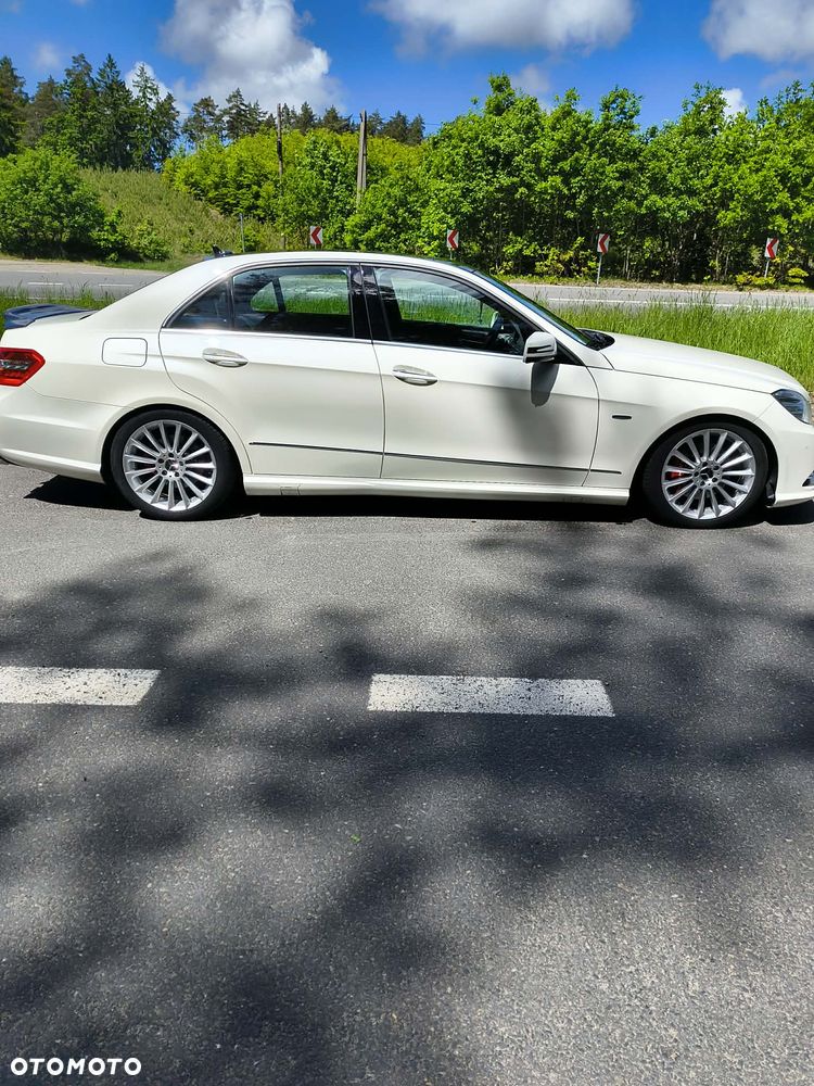 Mercedes-Benz Klasa E 350 CDI BlueEff Avantgarde - 4