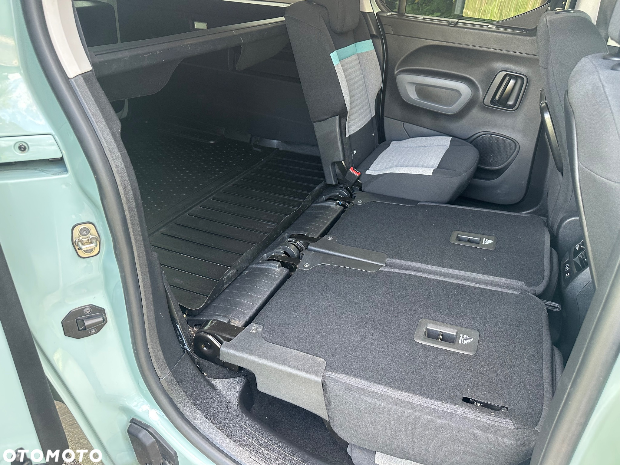 Citroën Berlingo XL 1.5 BlueHDI Shine S&S - 19