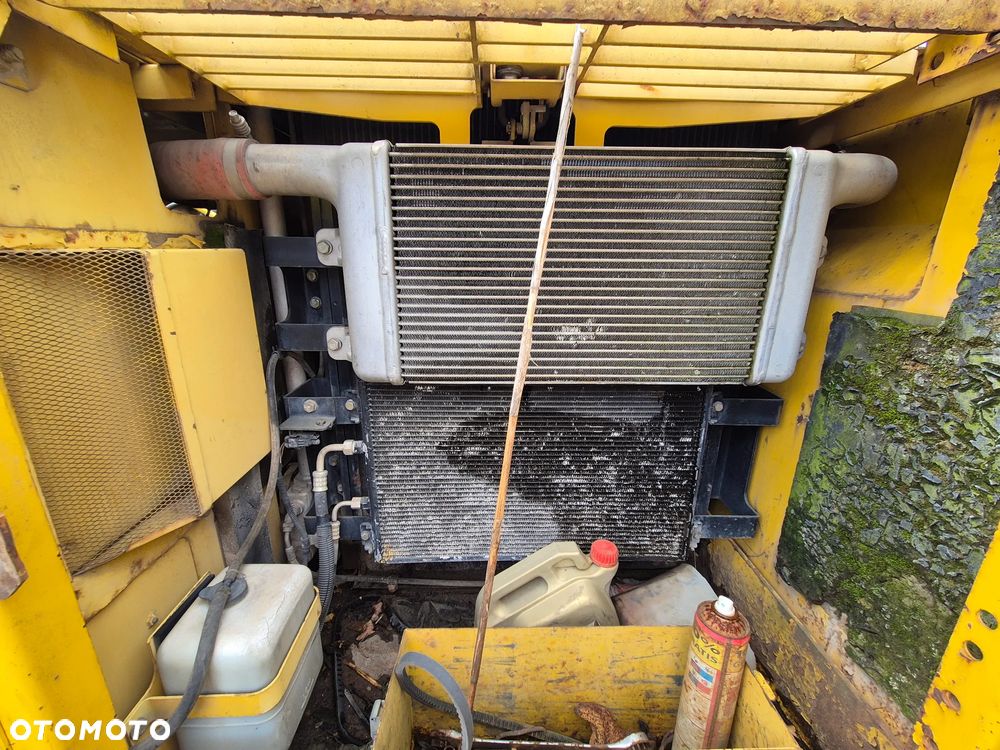 Komatsu pc210lc - 13