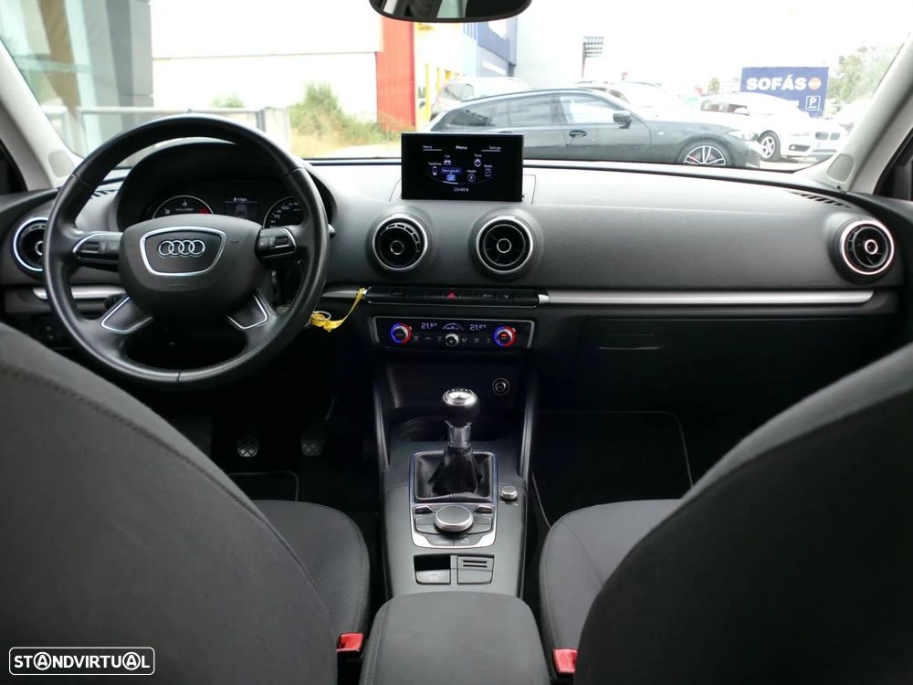 Audi A3 Sportback 1.6 TDI Advance Ultra - 35