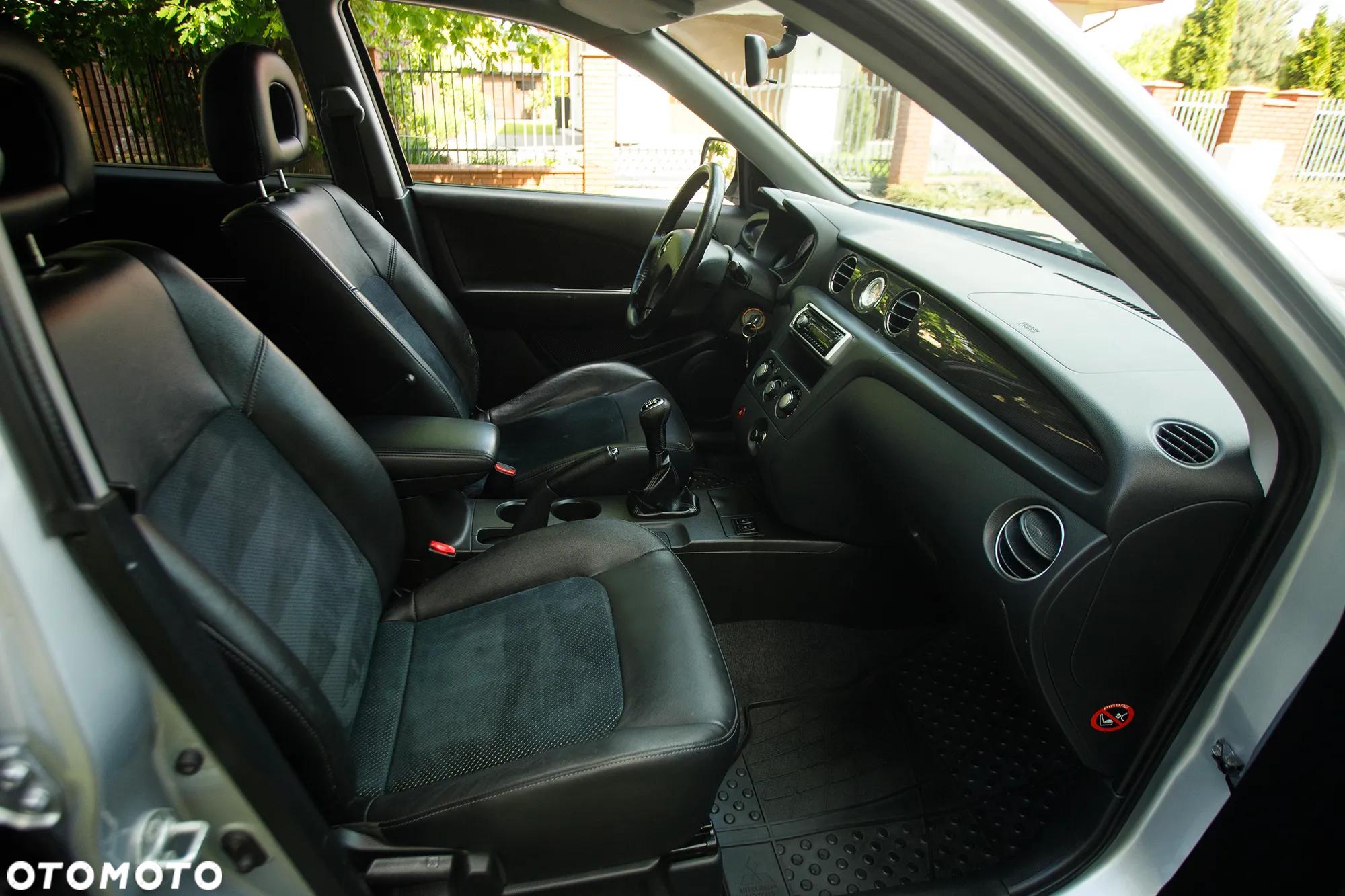 Mitsubishi Outlander 2.0 Turbo 4WD - 27