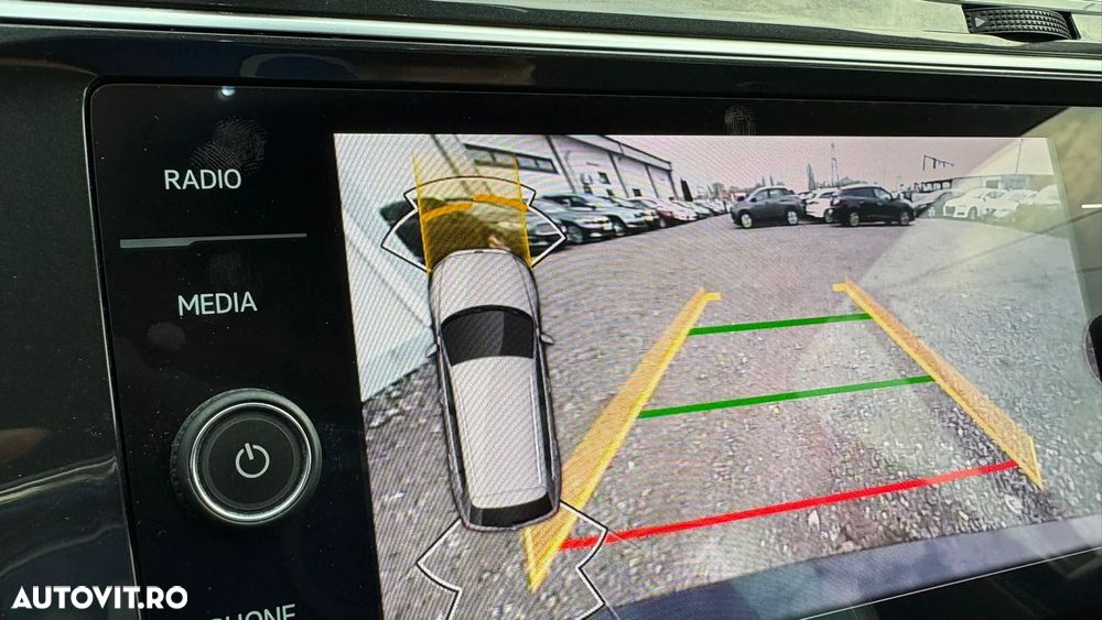 Volkswagen Tiguan - 19