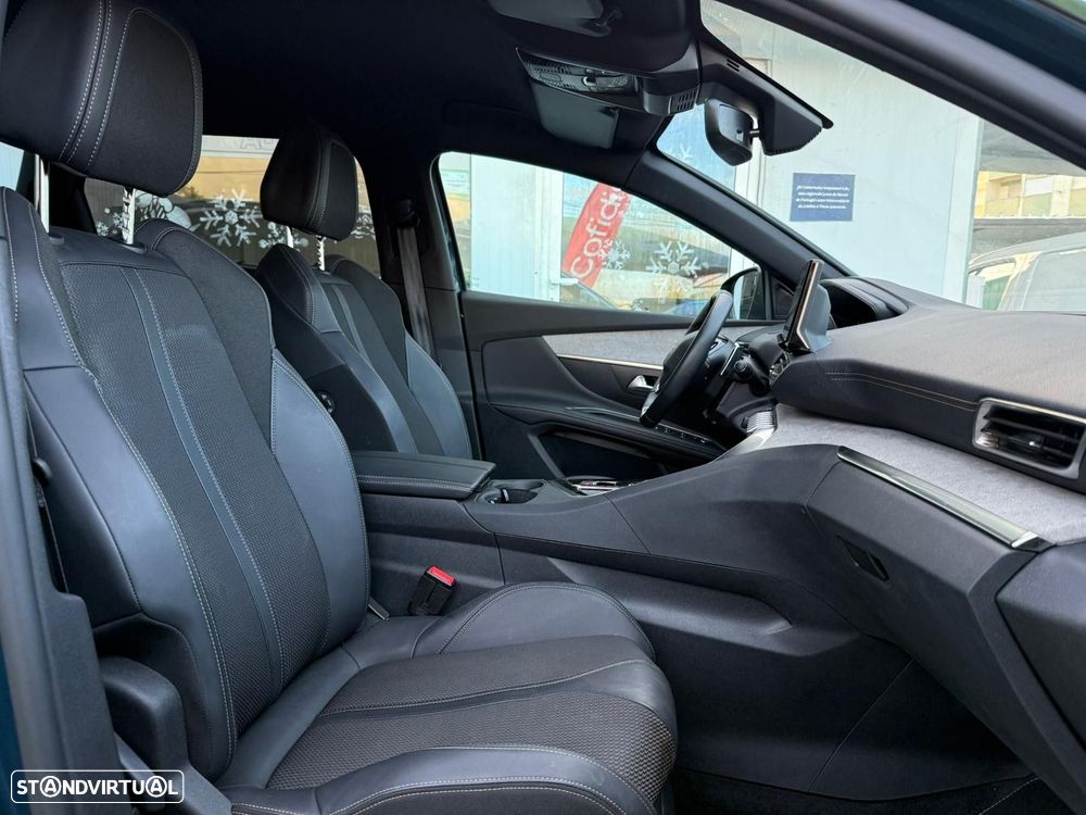 Peugeot 5008 1.2 PureTech GT EAT8 - 8