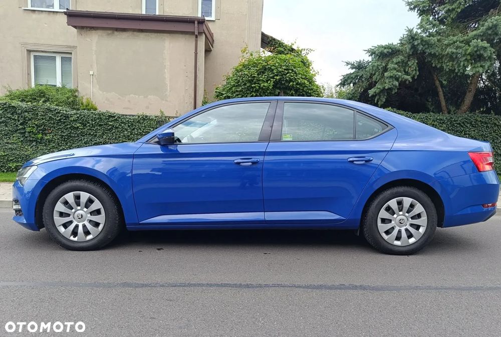 Skoda Superb 2.0 TDI Ambition - 14