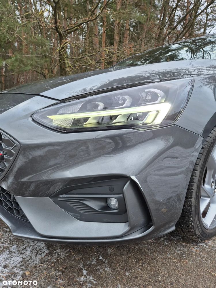 Ford Focus 2.3 EcoBoost ST Edition - 11