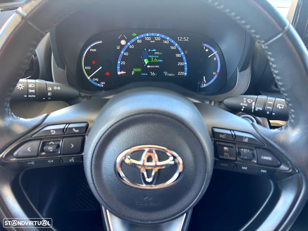 Toyota Yaris Cross 1.5 HDF Square Collection - 12