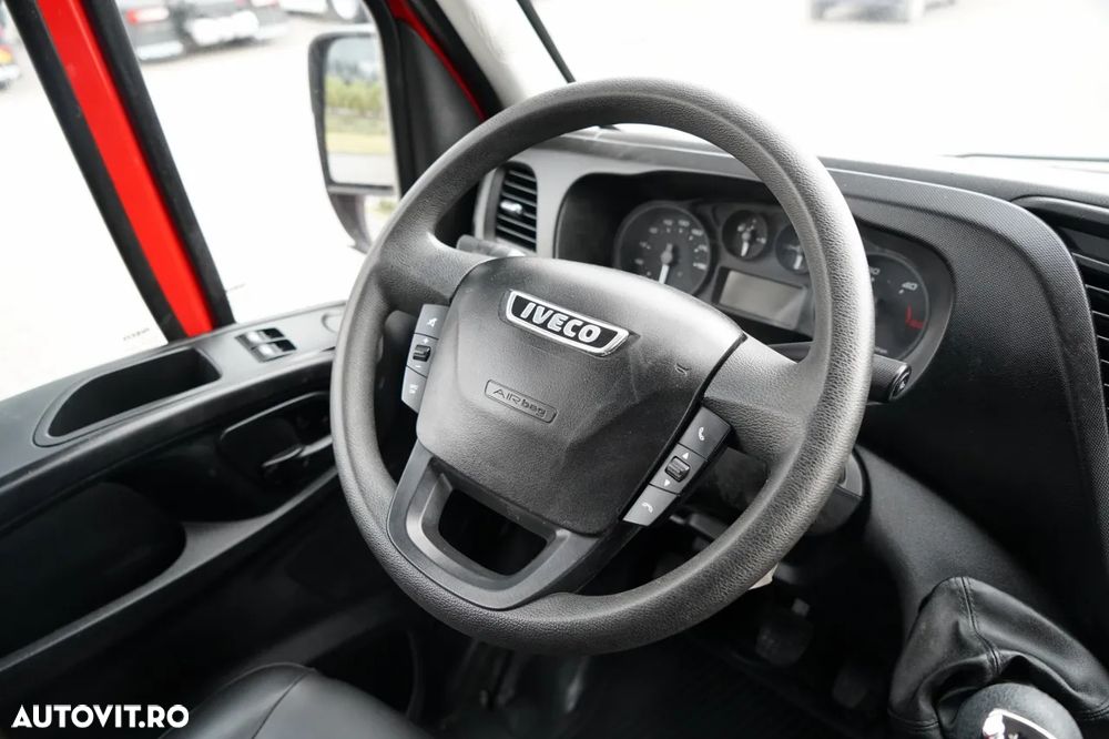 Iveco DAILY 35-130 / BASCULATOR / CU TRACȚIE DUBLA / DOUĂ TRANSPORTURI / MANUAL / 7 LOCURI / - 26