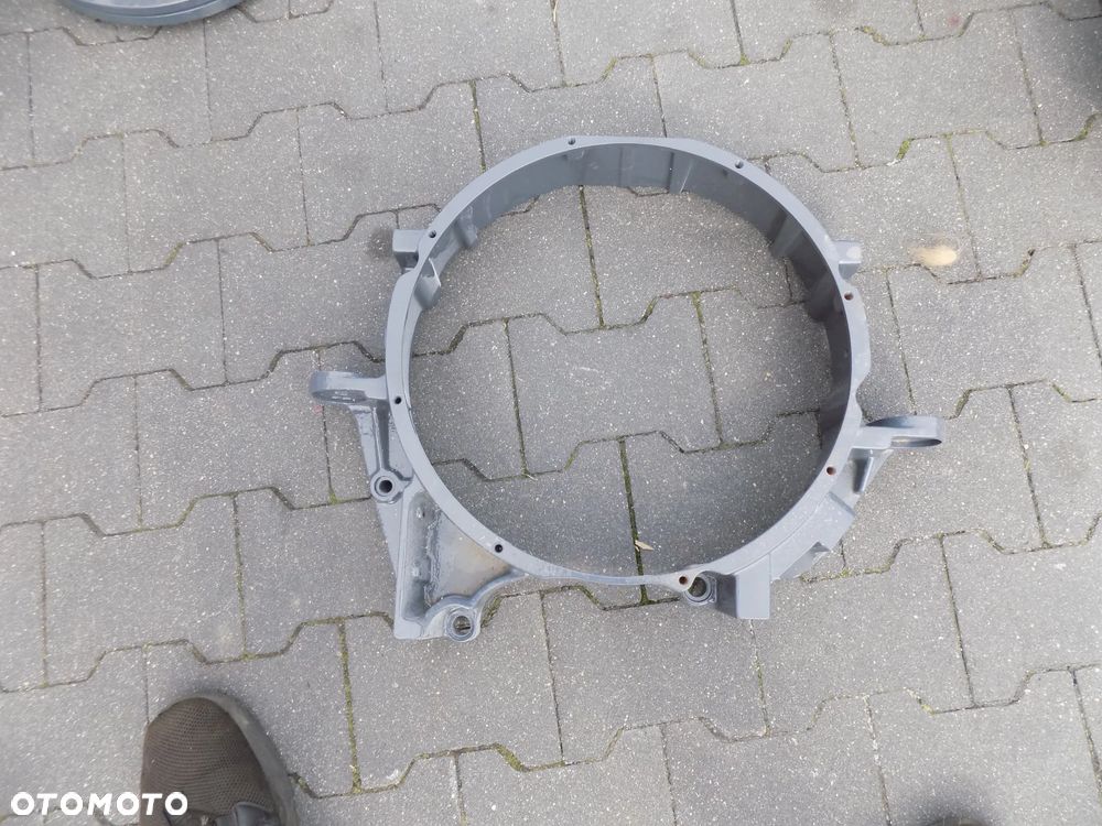 Fendt vario 820 seria 800  700 TCD 2012 L06 4V wał korbowy kolektor łapa wałek rozrzadu korbowód miska olejowa chłodniczka - 10