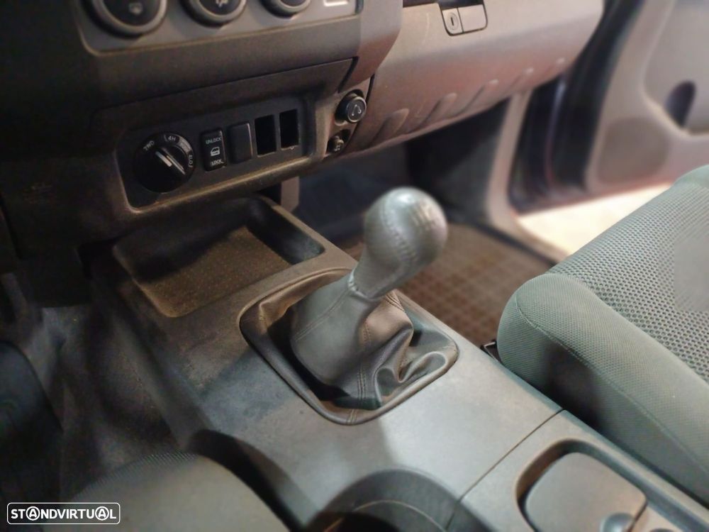 Nissan Navara 2.5 dCi KC SE Comfort - 15