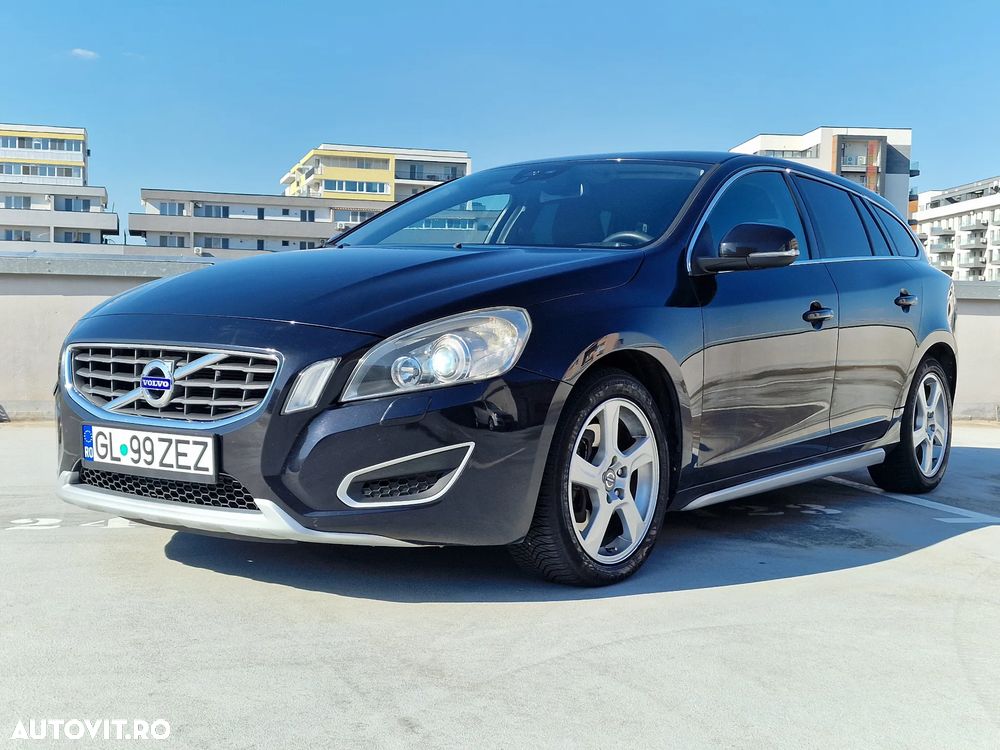 Volvo V60 D5 Geartronic Momentum - 4