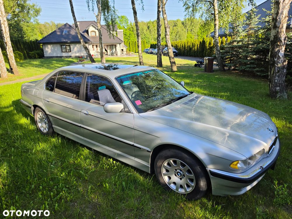 BMW Seria 7 740iL - 5