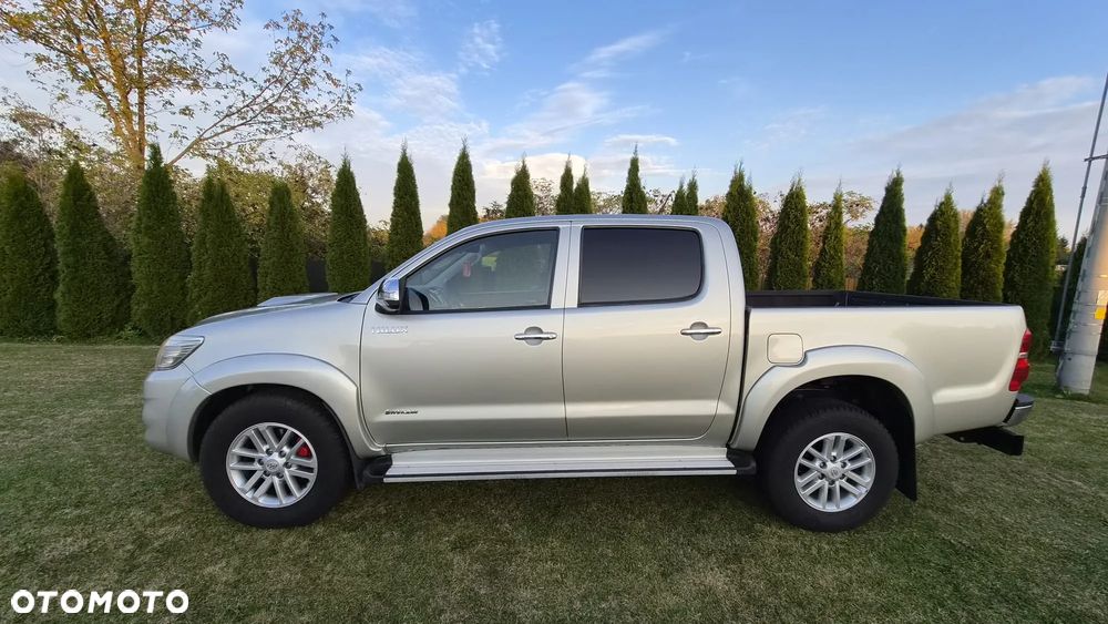 Toyota Hilux - 4