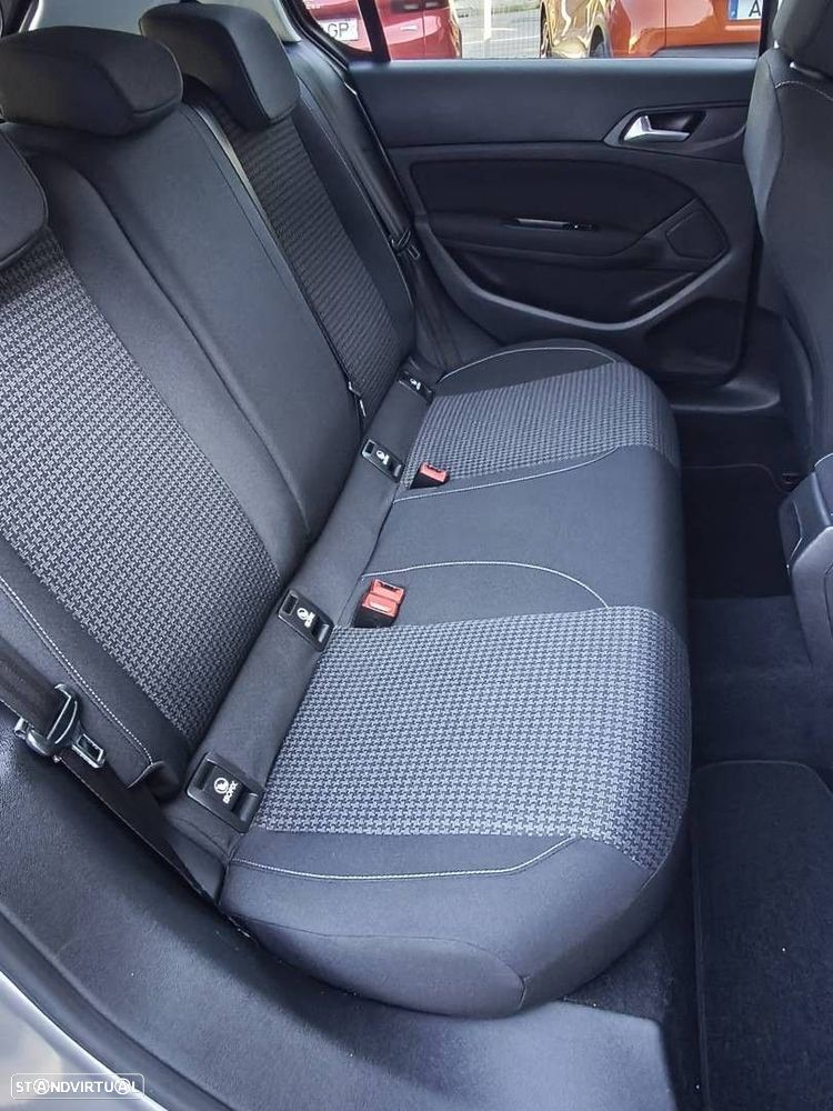 Peugeot 308 1.6 BlueHDi Style - 22