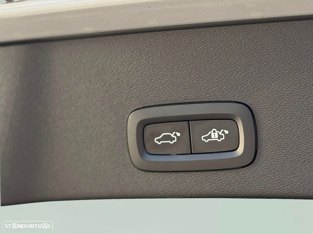 Volvo C40 Recharge Extended Range Plus - 13