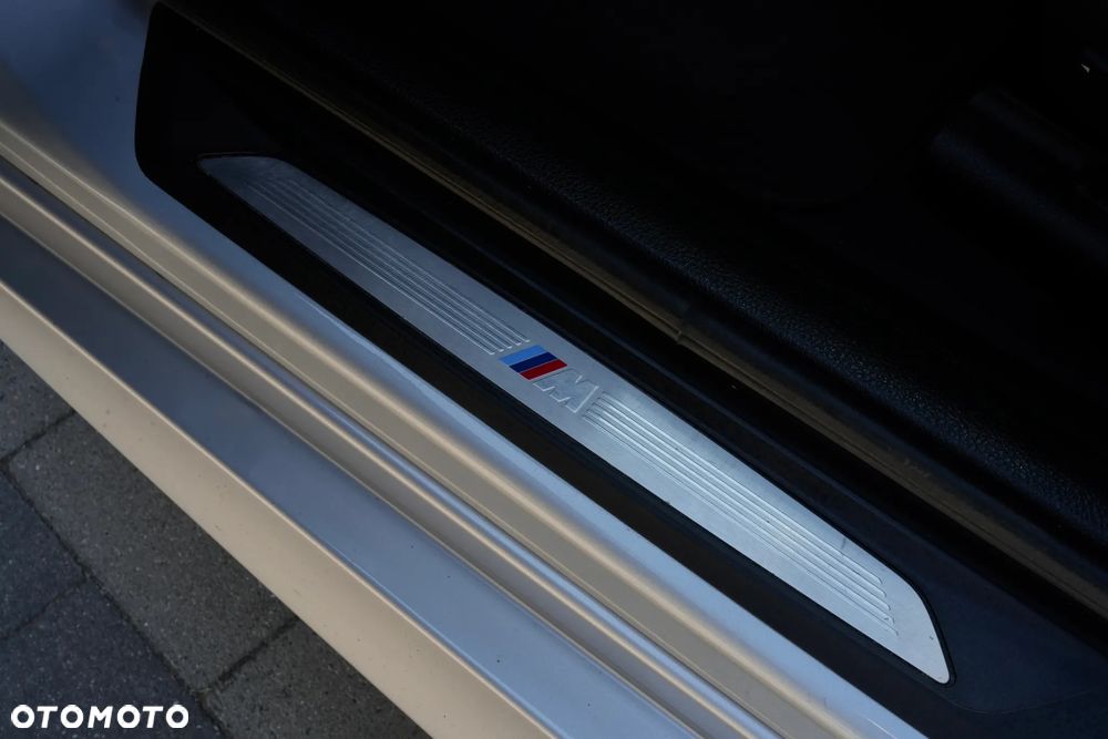 BMW Seria 3 325d - 32
