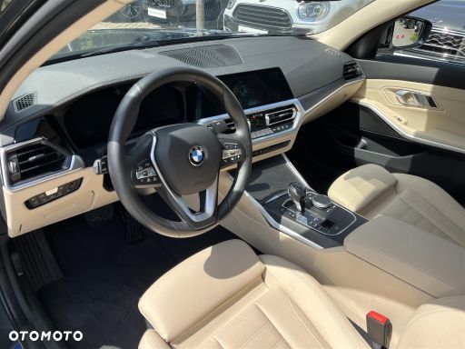 BMW Seria 3 330e Sport Line sport - 5