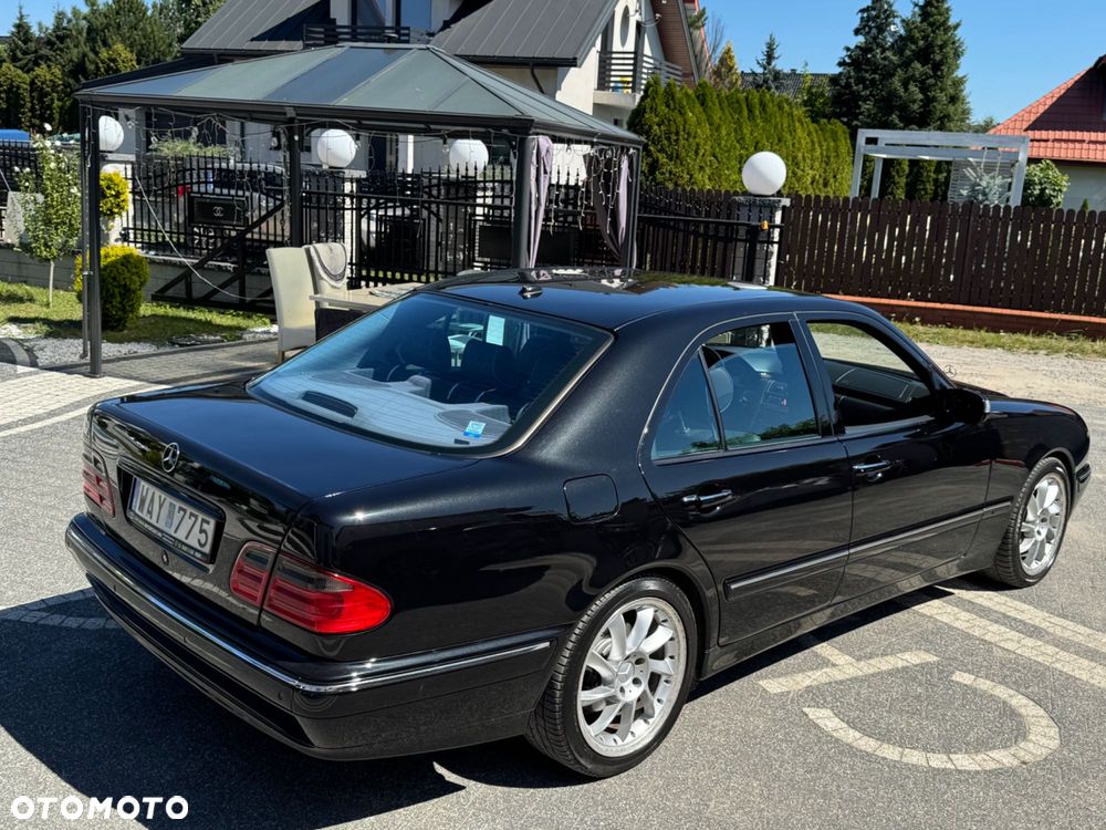 Mercedes-Benz Klasa E - 5
