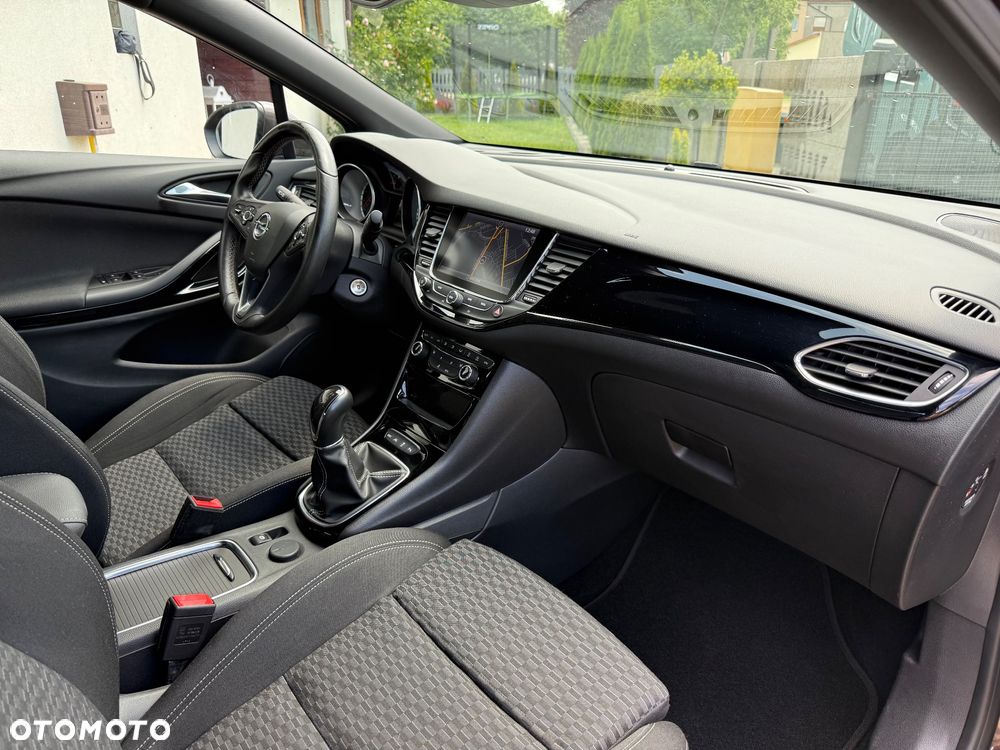 Opel Astra 1.4 Turbo Innovation - 19