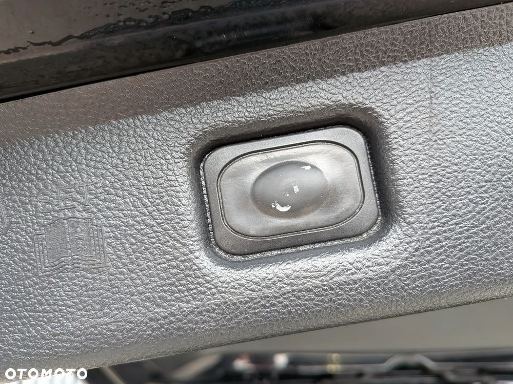 Ford S-Max 2.0 TDCi Titanium - 24