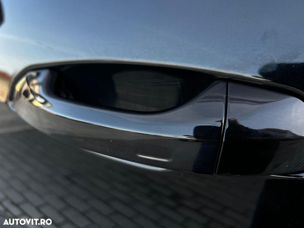 Audi Q8 55 TFSIe quattro tiptronic - 30