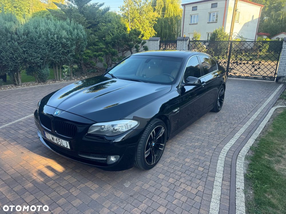 BMW Seria 5 528i xDrive - 1