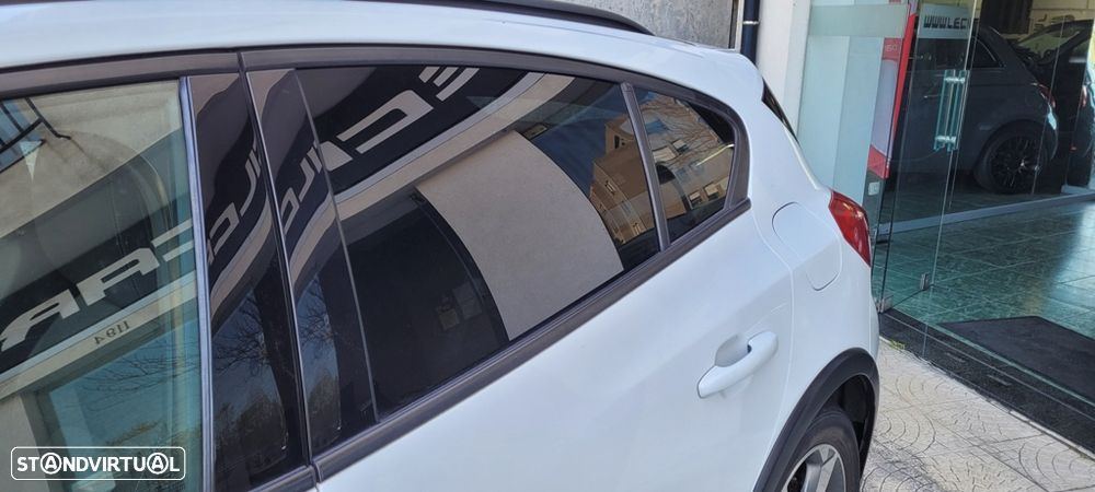 Ford Focus 1.0 EcoBoost Active X - 8