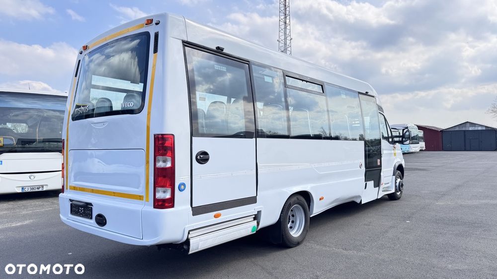 Irisbus Iveco / DURISOTTI / 28miejsc /euro5/ mała klima / winda / 97000 zł netto - 3