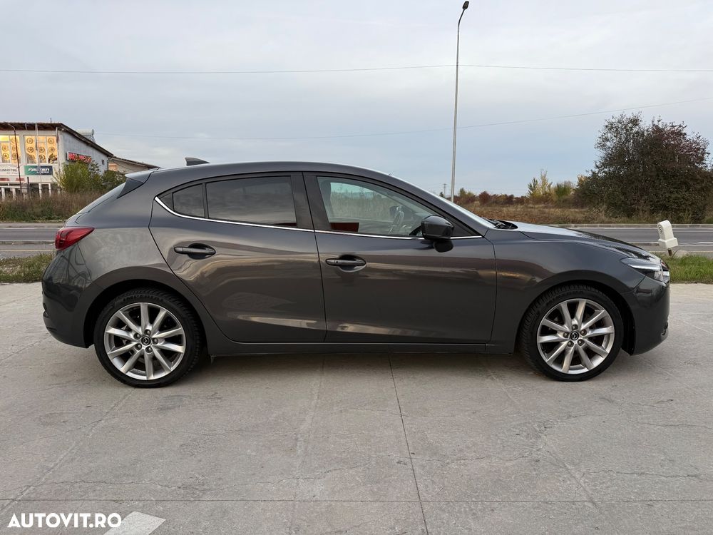 Mazda 3 - 10