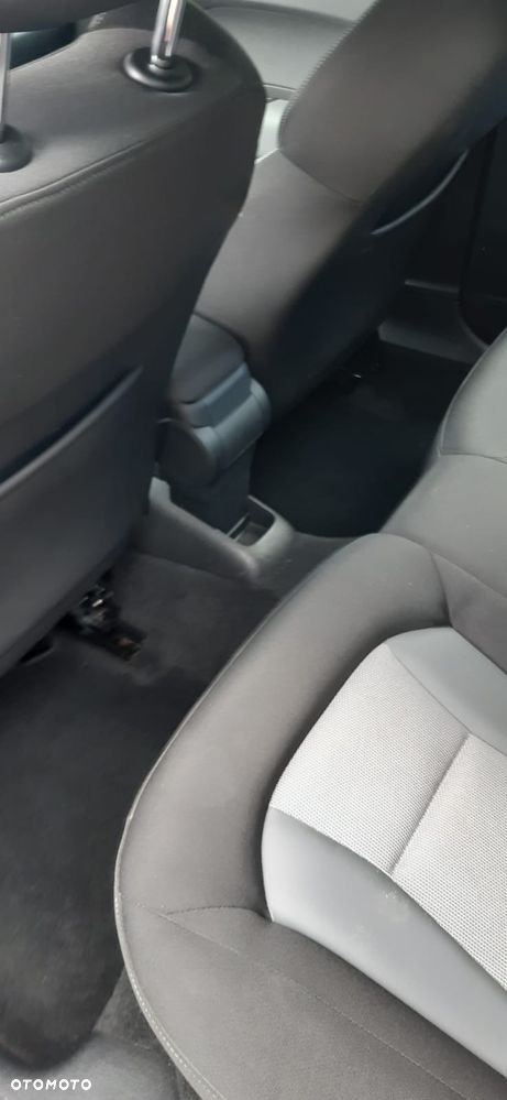 Audi A1 Sportback 1.6 TDI S tronic - 13