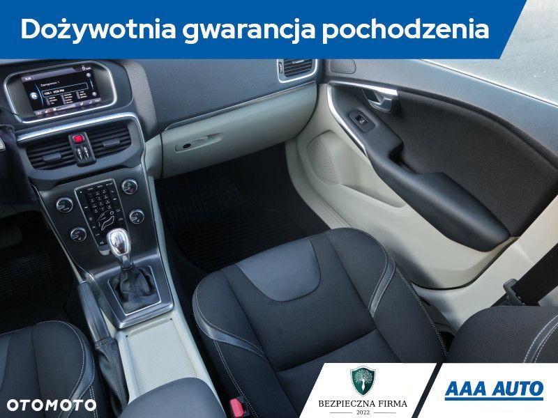 Volvo V40 - 10