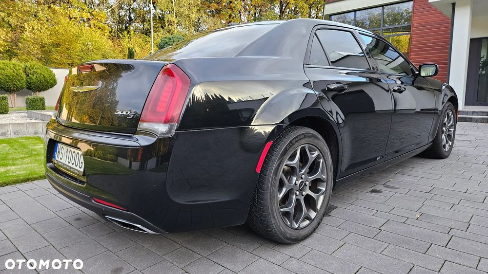 Chrysler 300s - 12